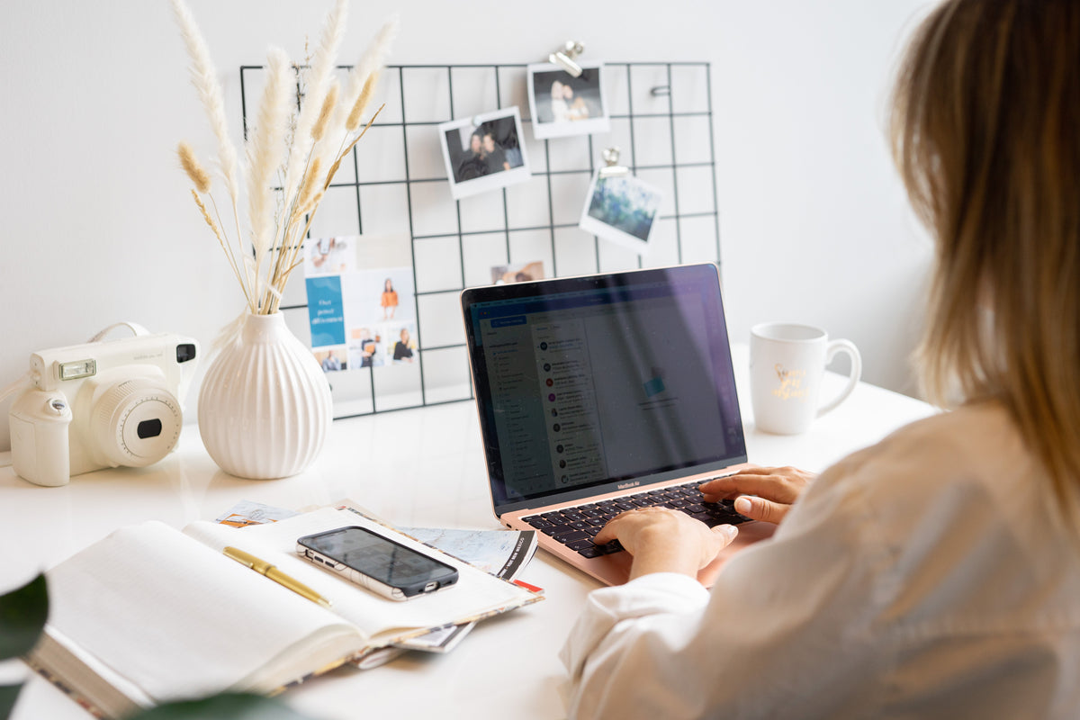Équipe de communication de l’Agence FDM en réunion